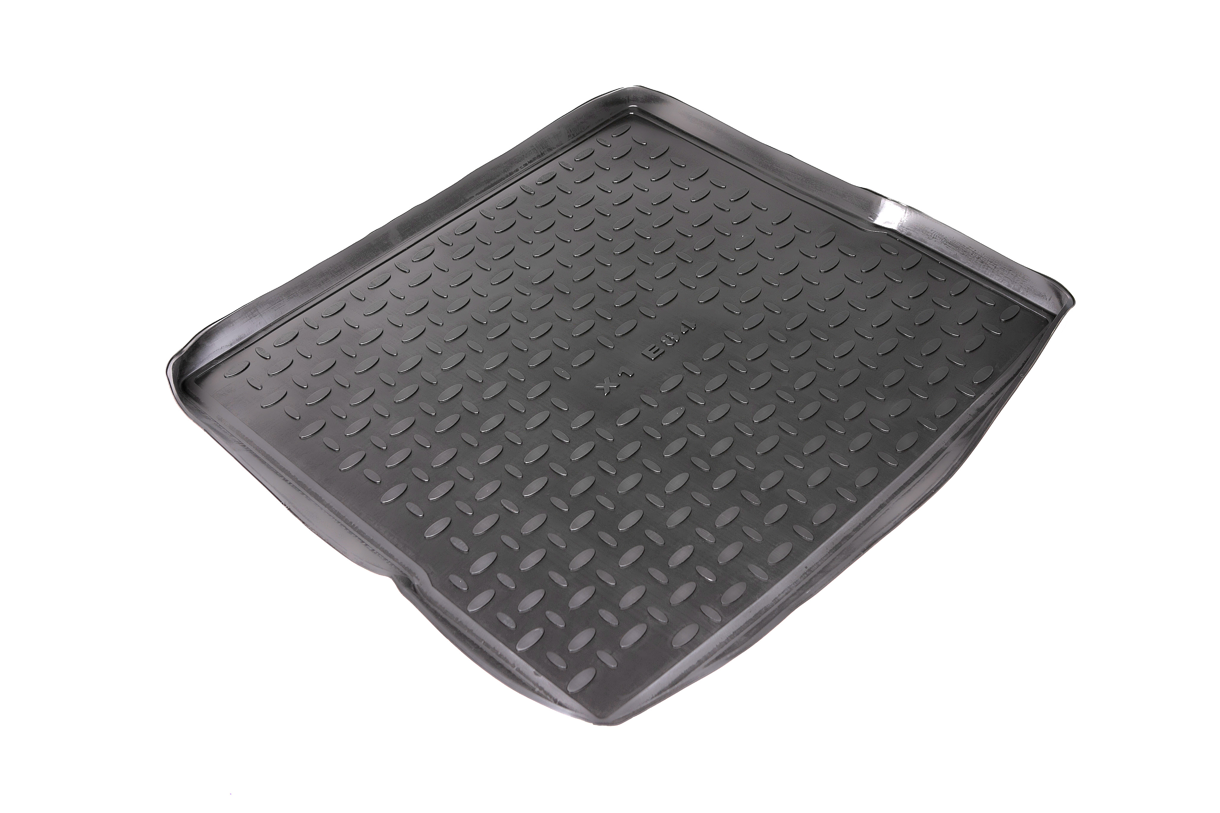 Коврики x1. Seintex 86377 коврик багажника. Seintex 84986 коврик багажника. Резиновый коврик в багажник BMW x1 e84. Коврик в багажник Audi q3 2011.